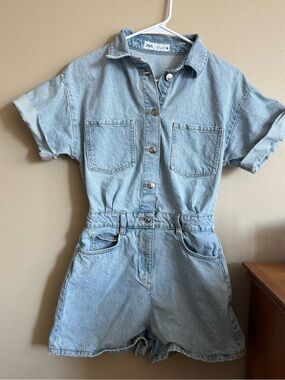 Zara Light Wash Denim Utility Romper Womens XS Button Front Jean Short